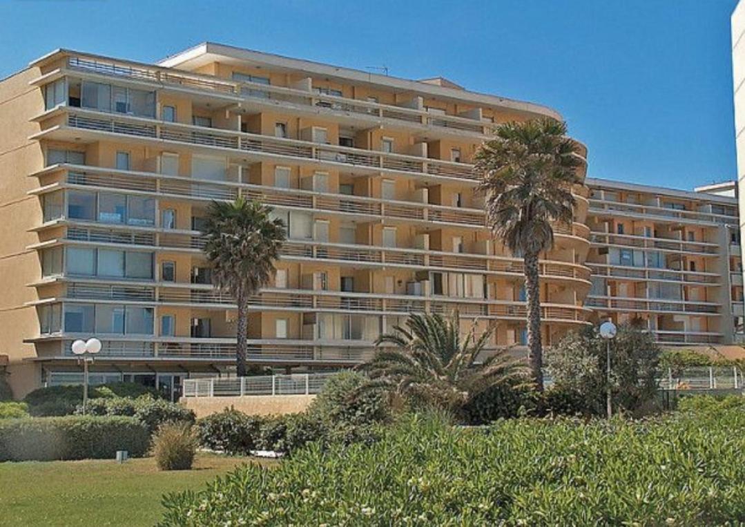 Appart Face A La Mer Les Pieds Dans L'Eau Canet-en-Roussillon Exteriör bild